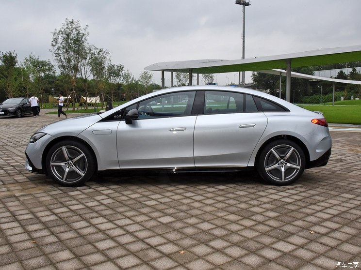 Beijing Benz EQE 2022 350 Advanced Special Edition Beijing Benz EQE 2022 350 Advanced Special Edition