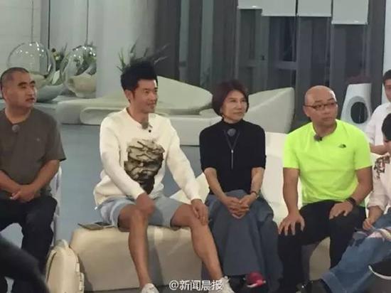 Five truths of Dong Mingzhu's exemption from the chairman of the group: Jackie Chan is not to blame for this.